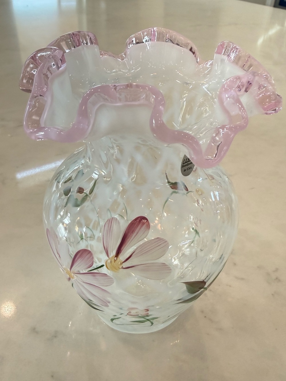 Fenton French Opalescent
Diamond Optic Daisies
Hand Painted Vase 2000